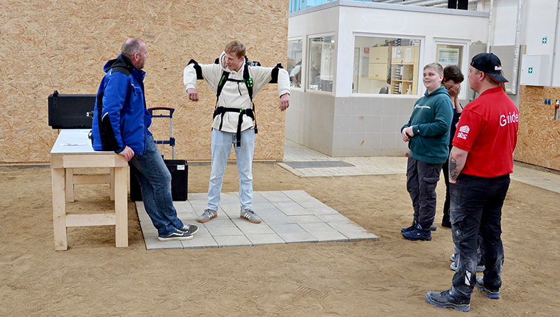 GESELLE dich dazu! – Exoskelett