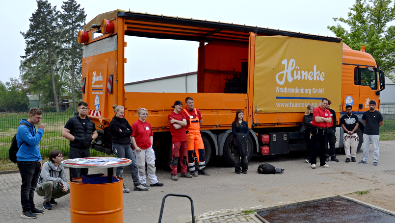 GESELLE dich dazu! – Hüneke Neubrandenburg / RSA Rostocker StraßenAusstattung GmbH