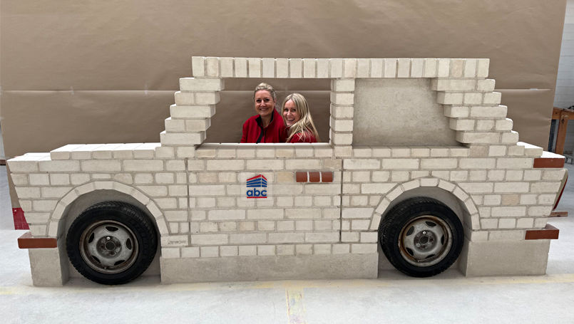 Bild 026 | GESELLE dich dazu! – Gemauerter Trabant abc Bau M-V GmbH GESELLE dich dazu! – Gemauerter Trabant